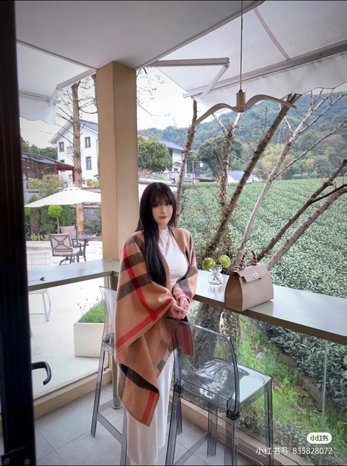 2026116111744220 100